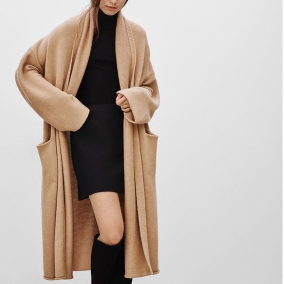 Aritzia Sweaters - Aritzia Babaton Thackeray Sweater in Grey size Medium